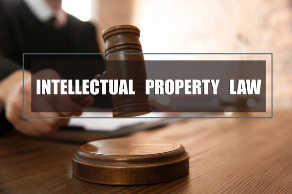 Benefits of Working with a trademark attorney near me