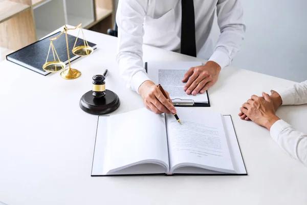 Contract Law Firm Florida: Protecting Your Business and Legal Interests